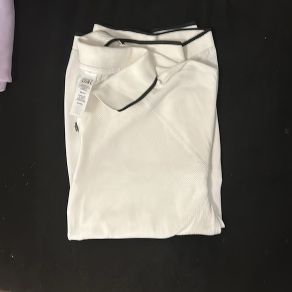 Beautiful Athleta Girl white tennis shirt XL/14, likely never worn, but tags off - Picture 5 of 6